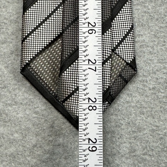 Bergamo New York‎ Black & Silver Silk Diagonal Micro-check Stripe Necktie - Picture 4 of 5